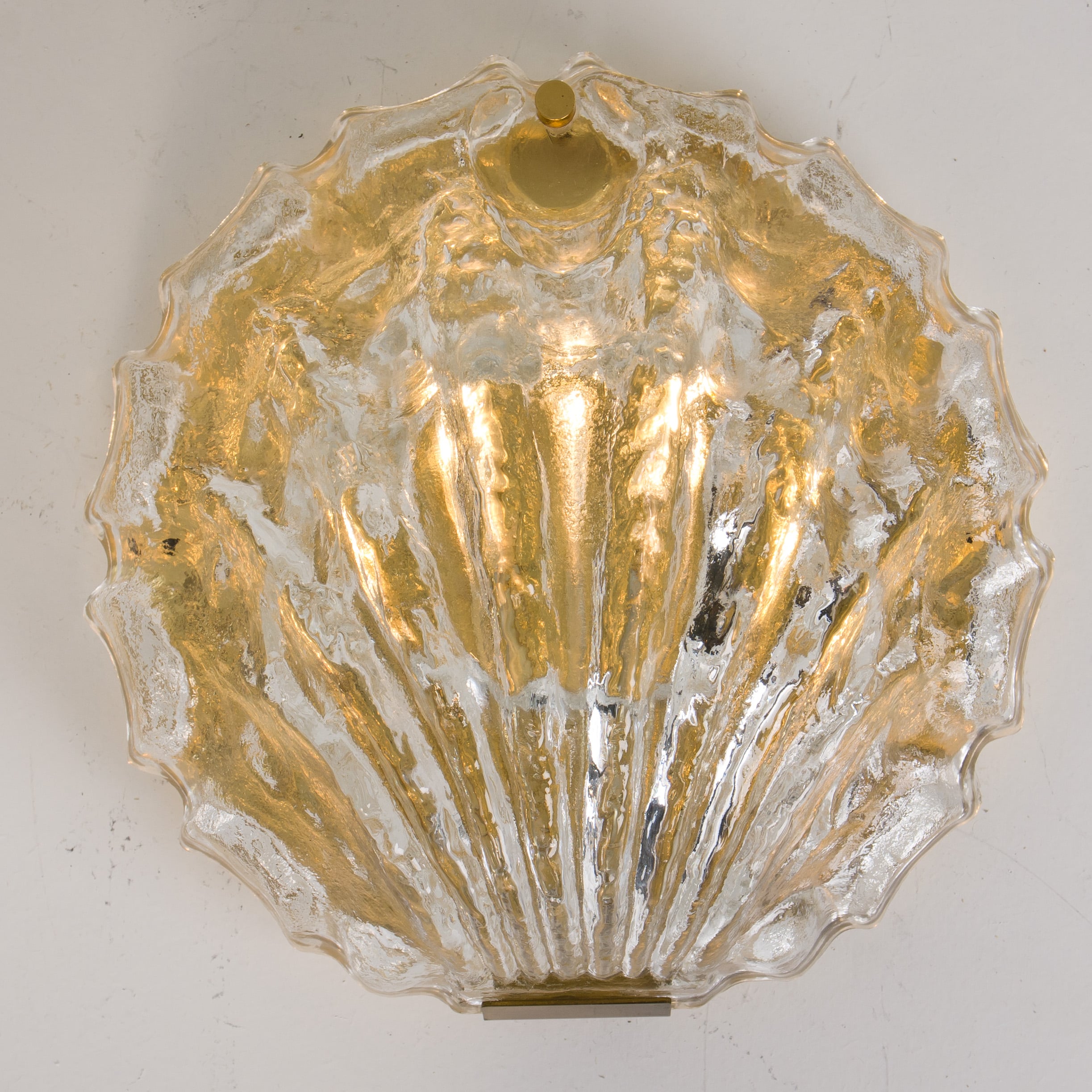 1 of the 2 Golden Ice Glass Shell Wall Sconces, 1960s