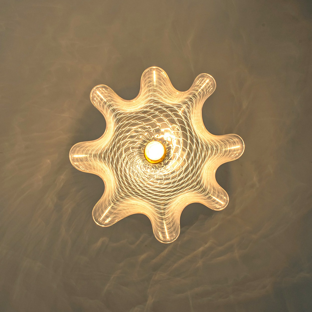 1 of the 2 Glass Kalmar Fazzoletto Pendants, 1970s