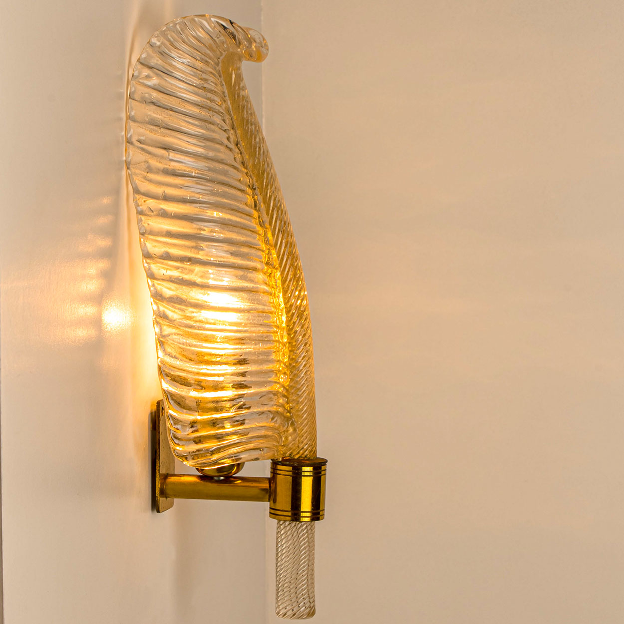 Barovier-Feather_Gold-Brass_Textured-Glass_A0200 (7)