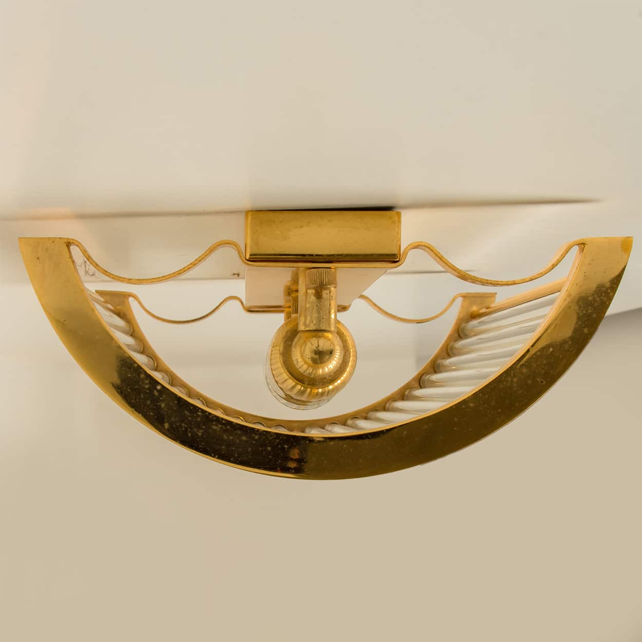 Pair of Clear Ridged Gold Glass Sconces in the style of Venini, Italy 1970