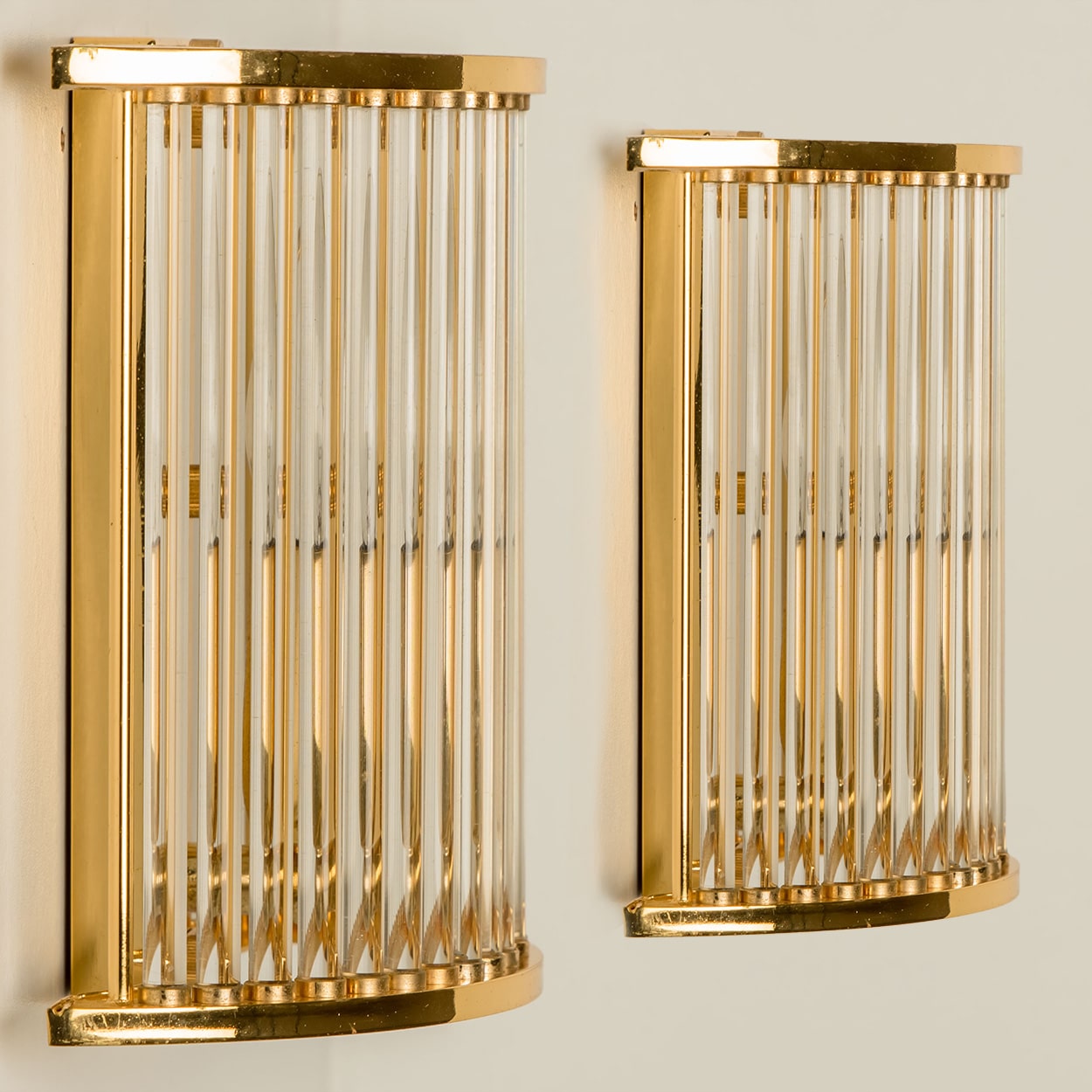 Pair of Clear Ridged Gold Glass Sconces in the style of Venini, Italy 1970