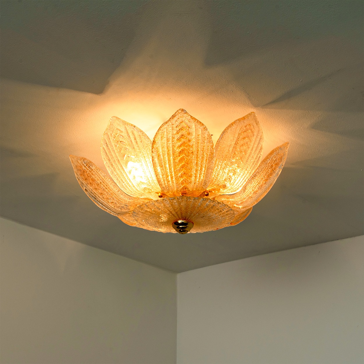 Beautiful Pink Clear Glass and Brass Flower Chandelier, in the style of Barovier