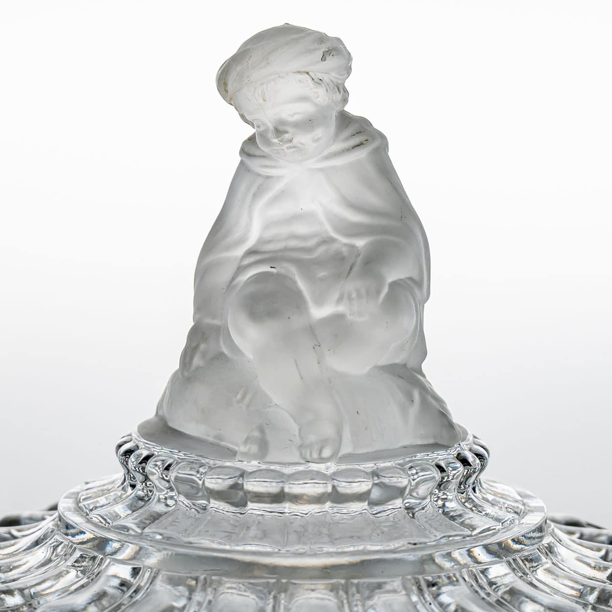 Beautiful Baccarat Elephant Clear Crystal Dish, France