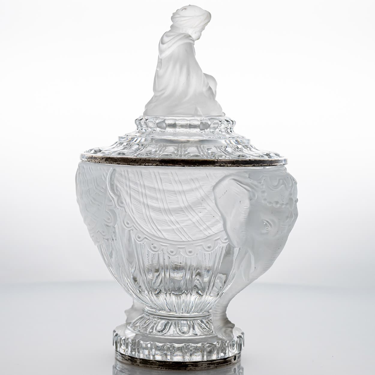 Beautiful Baccarat Elephant Clear Crystal Dish, France