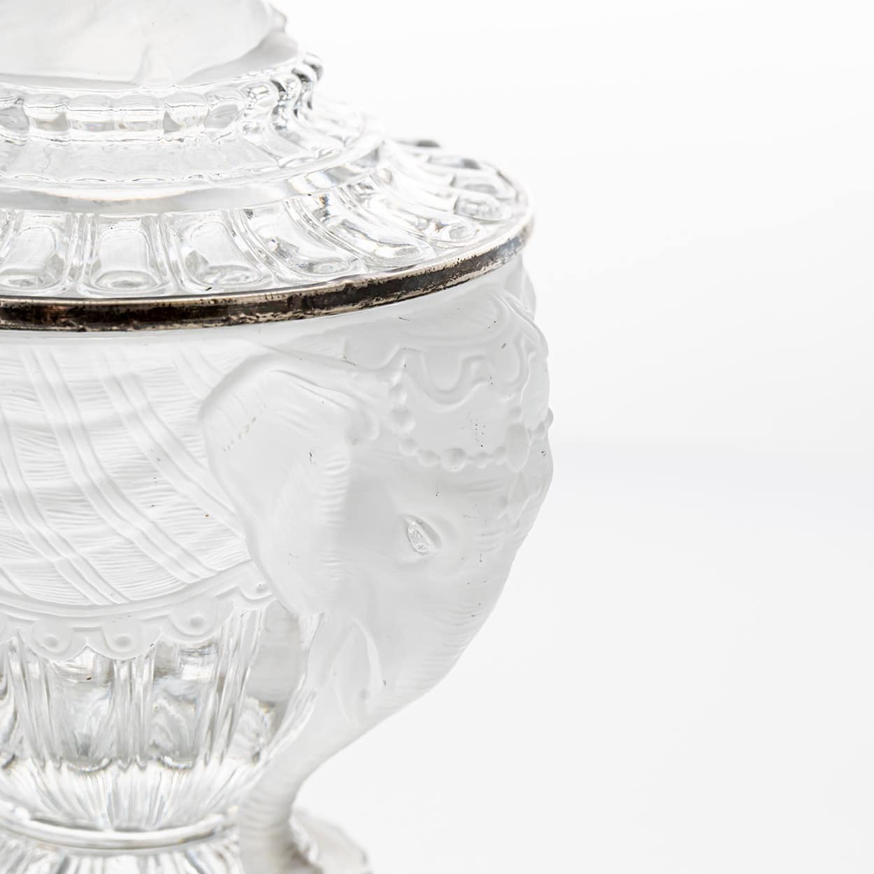 Beautiful Baccarat Elephant Clear Crystal Dish, France