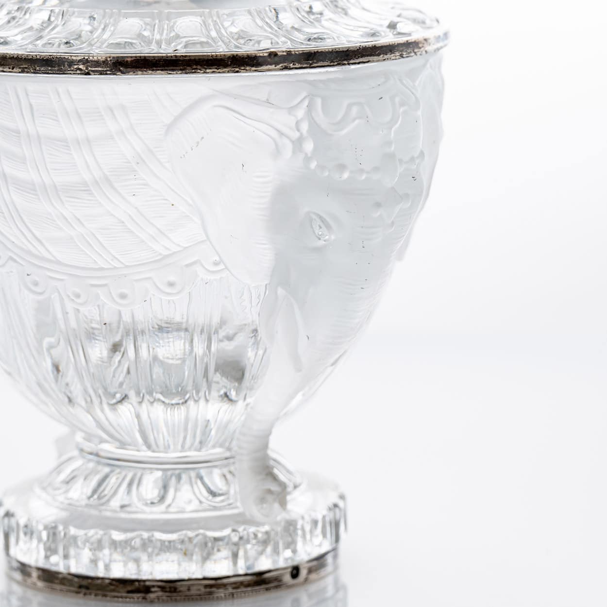Beautiful Baccarat Elephant Clear Crystal Dish, France